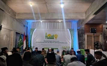 Turut Khidmad, Habib Ahmad bin Smith Hadiri Puncak Haul ke-9 Prof. Dr. Kyai H. Achmad Mudhor, S.H.
